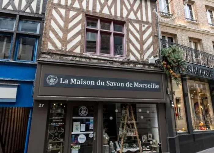 Lägenhet La Cachette De Lucie Heart Of 100m From The Port 2 Guests